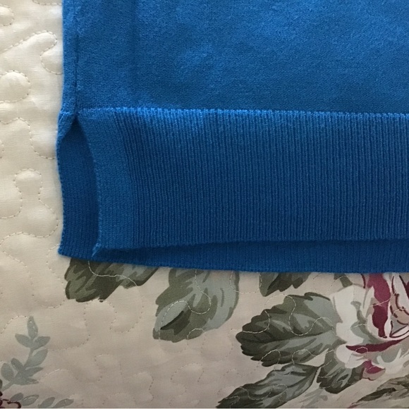 Chicos Sweater . Size 2 Color. Teal - Picture 6 of 7